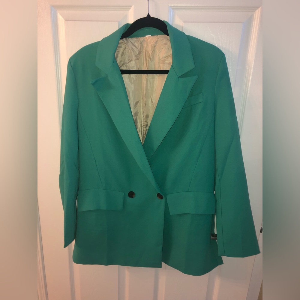 Green blazer with shoulder pads size medium